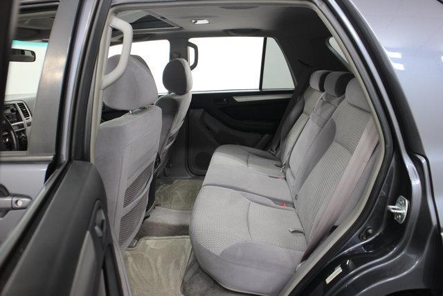 Photo of 2004 Gray Toyota 4Runner