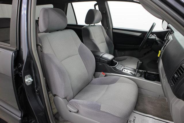 Photo of 2004 Gray Toyota 4Runner