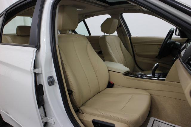 Photo of 2015 White BMW 320