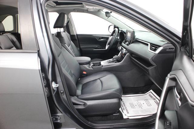 Photo of 2021 Gray Toyota RAV4 Hybrid