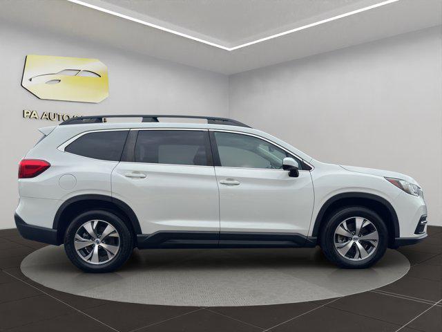 Photo of 2019 Crystal White Pearl Subaru Ascent