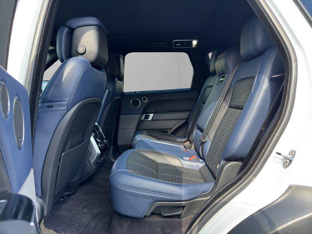 Photo of 2018 White Land Rover Range Rover Sport