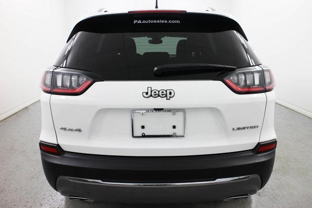 Photo of 2021 Bright White Clearcoat Jeep Cherokee