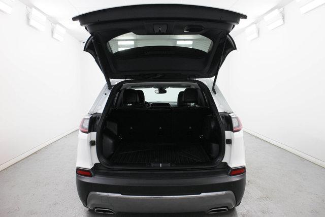 Photo of 2021 Bright White Clearcoat Jeep Cherokee