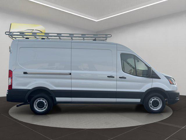 Photo of 2023 Oxford White Ford Transit-150