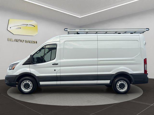 Photo of 2023 Oxford White Ford Transit-150