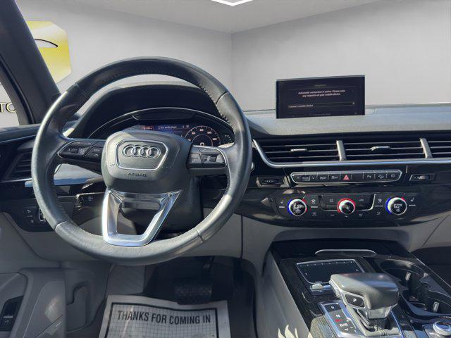 Photo of 2018 Black Audi Q7