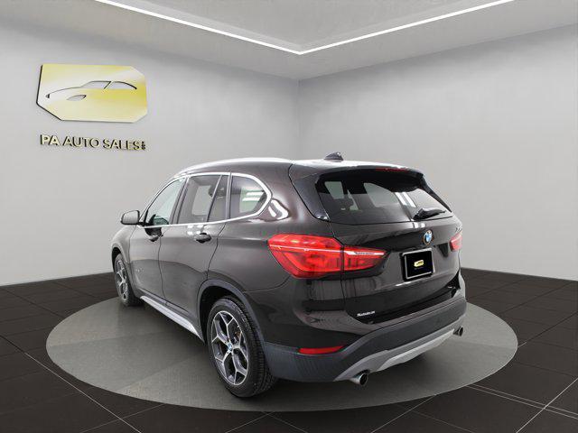 Photo of 2018 Sparkling Brown Metallic BMW X1