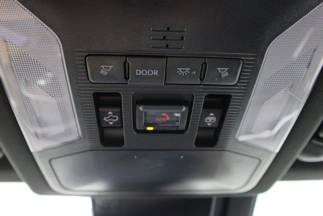 Photo of 2022 Blizzard Pearl/Midnight Black Metallic Toyota RAV4 Hybrid