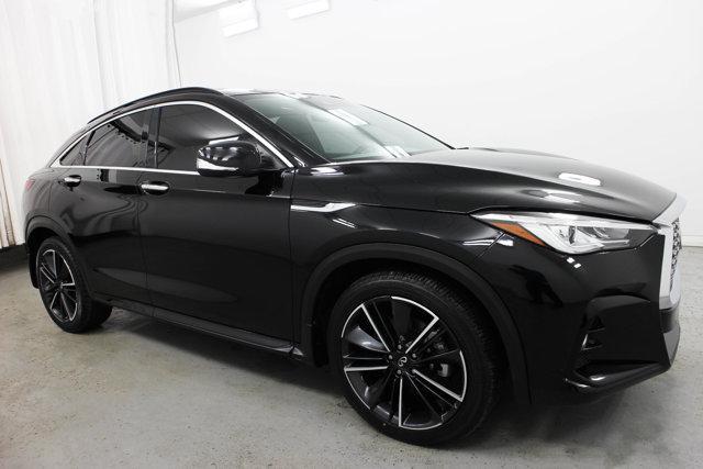 Photo of 2022 Black Obsidian INFINITI QX55