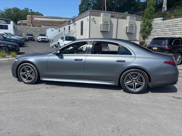 Photo of 2022 Grey Mercedes-Benz S-Class