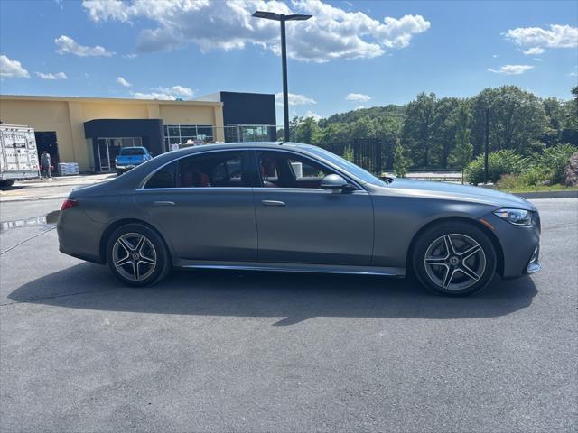Photo of 2022 Grey Mercedes-Benz S-Class