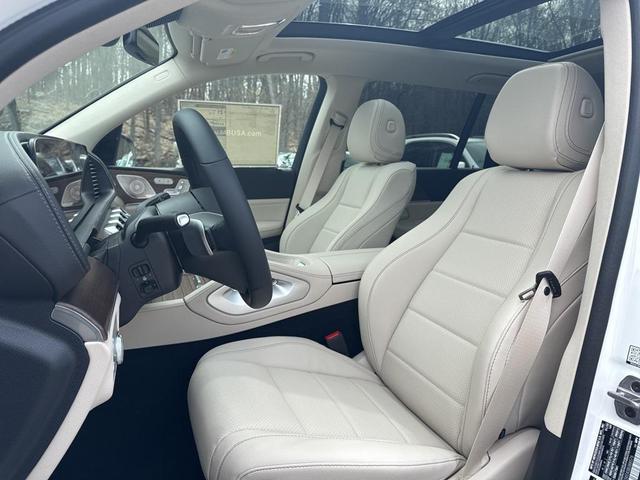 Photo of 2025 Polar White Mercedes-Benz GLS 450