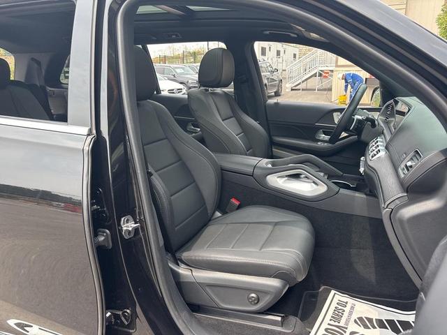 Photo of 2025 Obsidian Black Metallic Mercedes-Benz GLS 450