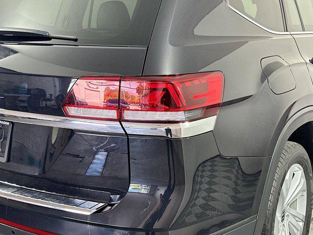 Photo of 2023 Deep Black Pearl Volkswagen Atlas
