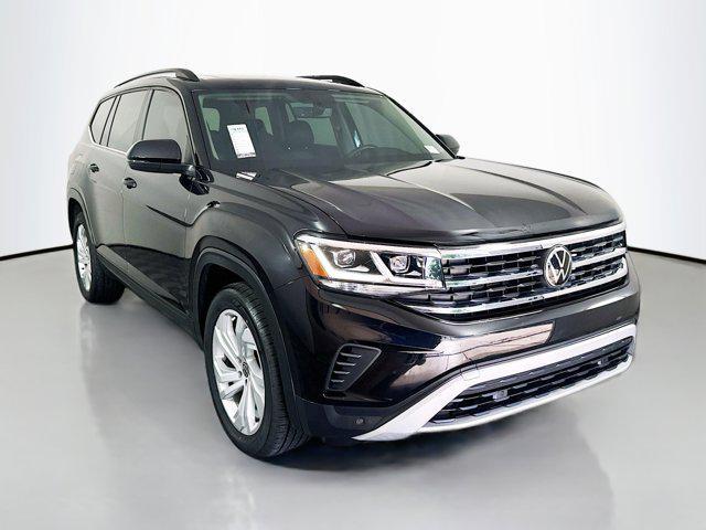 Photo of 2023 Deep Black Pearl Volkswagen Atlas
