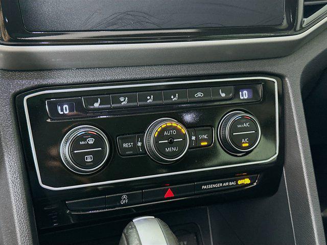 Photo of 2023 Deep Black Pearl Volkswagen Atlas