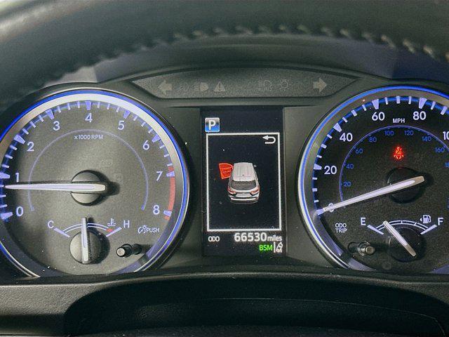 Photo of 2018 Salsa Red Pearl Toyota Highlander