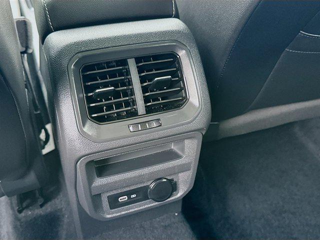 Photo of 2021 Deep Black Volkswagen Tiguan