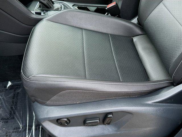 Photo of 2021 Deep Black Volkswagen Tiguan