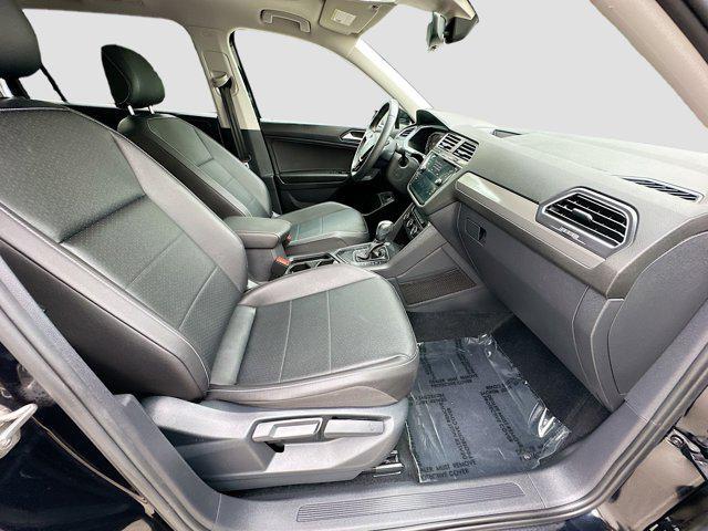 Photo of 2021 Deep Black Volkswagen Tiguan
