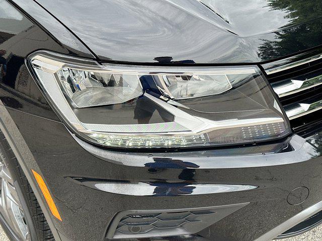 Photo of 2021 Deep Black Volkswagen Tiguan