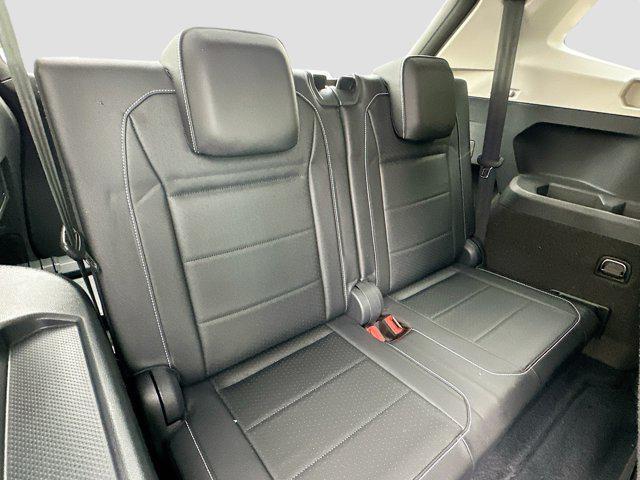 Photo of 2021 Deep Black Volkswagen Tiguan