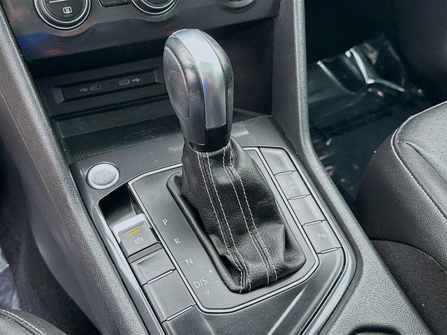 Photo of 2021 Deep Black Volkswagen Tiguan
