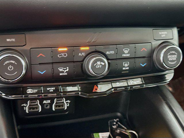 Photo of 2022 DB Black Clearcoat Dodge Durango
