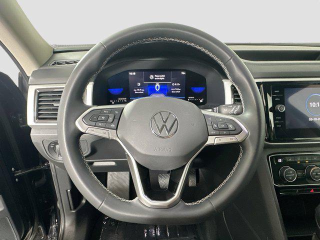 Photo of 2022 Deep Black Volkswagen Atlas