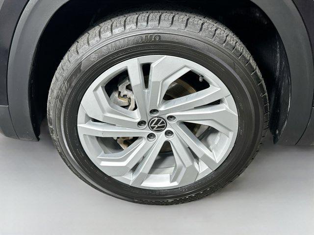 Photo of 2022 Deep Black Volkswagen Atlas
