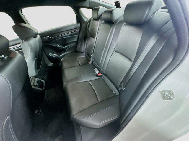 Photo of 2022 Platinum White Pearl Honda Accord