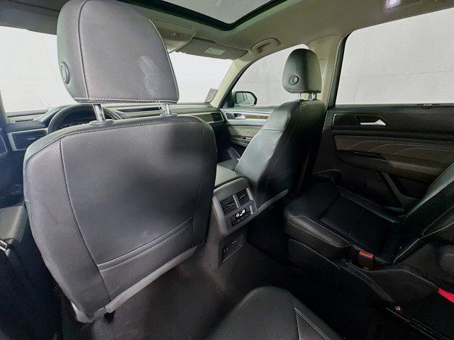 Photo of 2021 Pyrite Silver Metallic Volkswagen Atlas