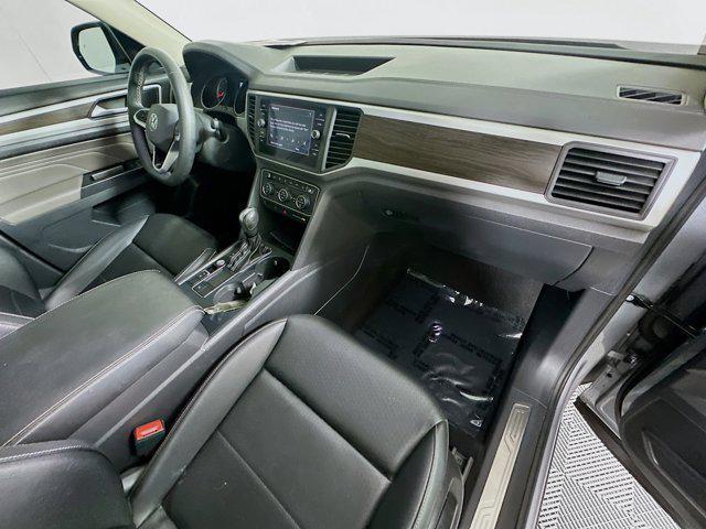 Photo of 2021 Pyrite Silver Metallic Volkswagen Atlas