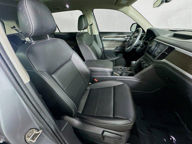 Photo of 2021 Pyrite Silver Metallic Volkswagen Atlas