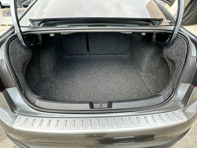 Photo of 2024 Platinum Gray Metallic Volkswagen Jetta