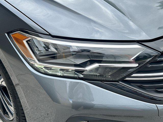 Photo of 2024 Platinum Gray Metallic Volkswagen Jetta