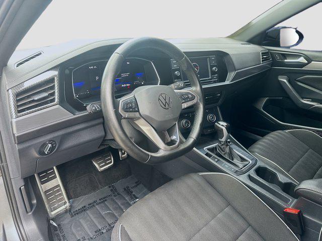 Photo of 2024 Platinum Gray Metallic Volkswagen Jetta