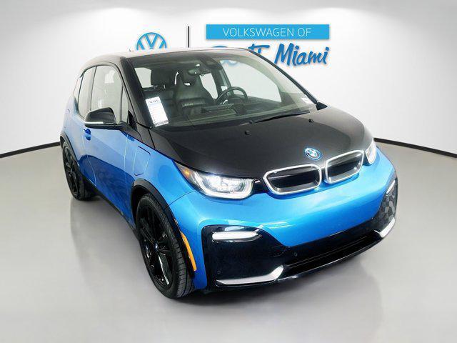 Photo of 2018 Protonic Blue Metallic w/Frozen Gray Accent BMW i3