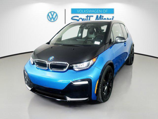 Photo of 2018 Protonic Blue Metallic w/Frozen Gray Accent BMW i3