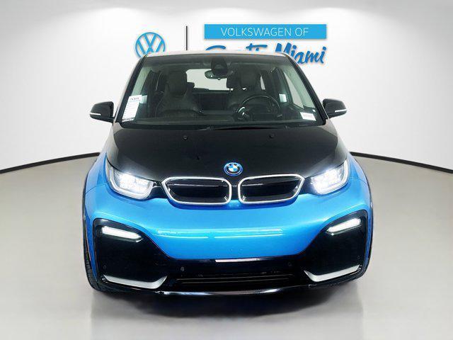 Photo of 2018 Protonic Blue Metallic w/Frozen Gray Accent BMW i3