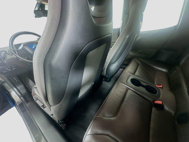 Photo of 2018 Protonic Blue Metallic w/Frozen Gray Accent BMW i3