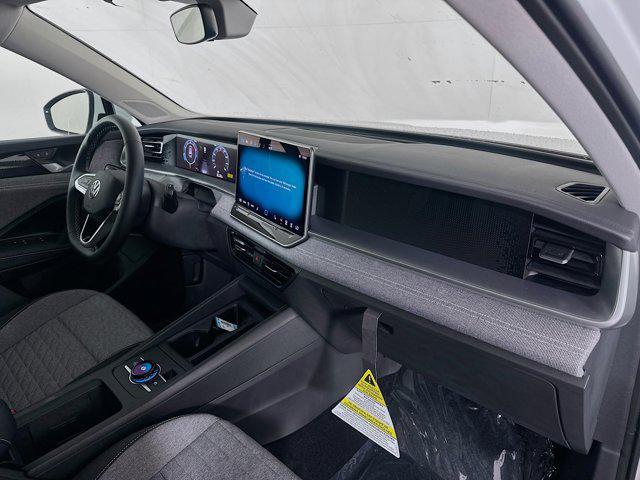 Photo of 2025 Pure White Volkswagen Tiguan
