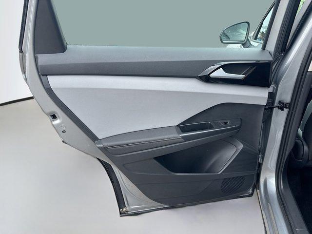 Photo of 2024 Platinum Gray Metallic Volkswagen Taos