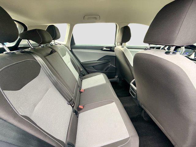 Photo of 2024 Platinum Gray Metallic Volkswagen Taos
