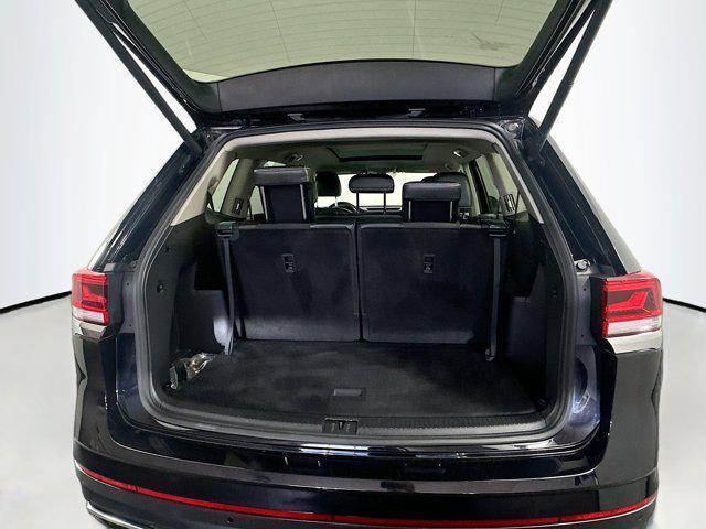 Photo of 2021 White Volkswagen Atlas