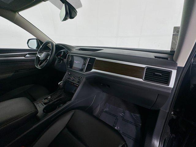 Photo of 2021 White Volkswagen Atlas