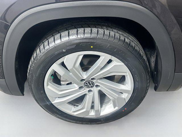 Photo of 2021 White Volkswagen Atlas