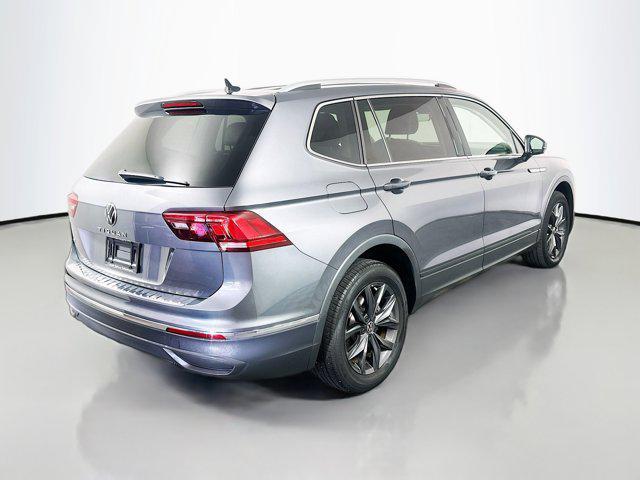 Photo of 2022 Platinum Gray Metallic Volkswagen Tiguan