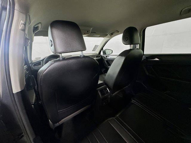 Photo of 2022 Platinum Gray Metallic Volkswagen Tiguan